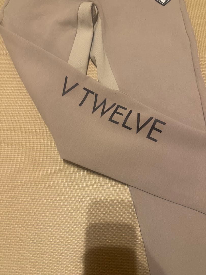専用V TWELVE ベージュパンツ Ｌサイズ　美品