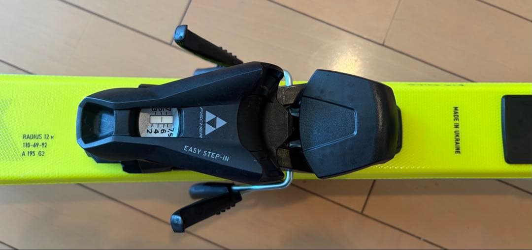 25 FISCHER フィッシャー RC4 RACE JR 140cm