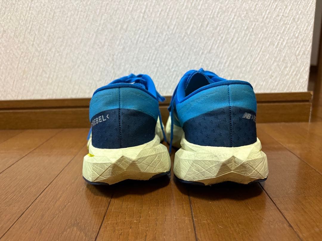 New Balance FuelCell Rebel v4 レベル 26センチ