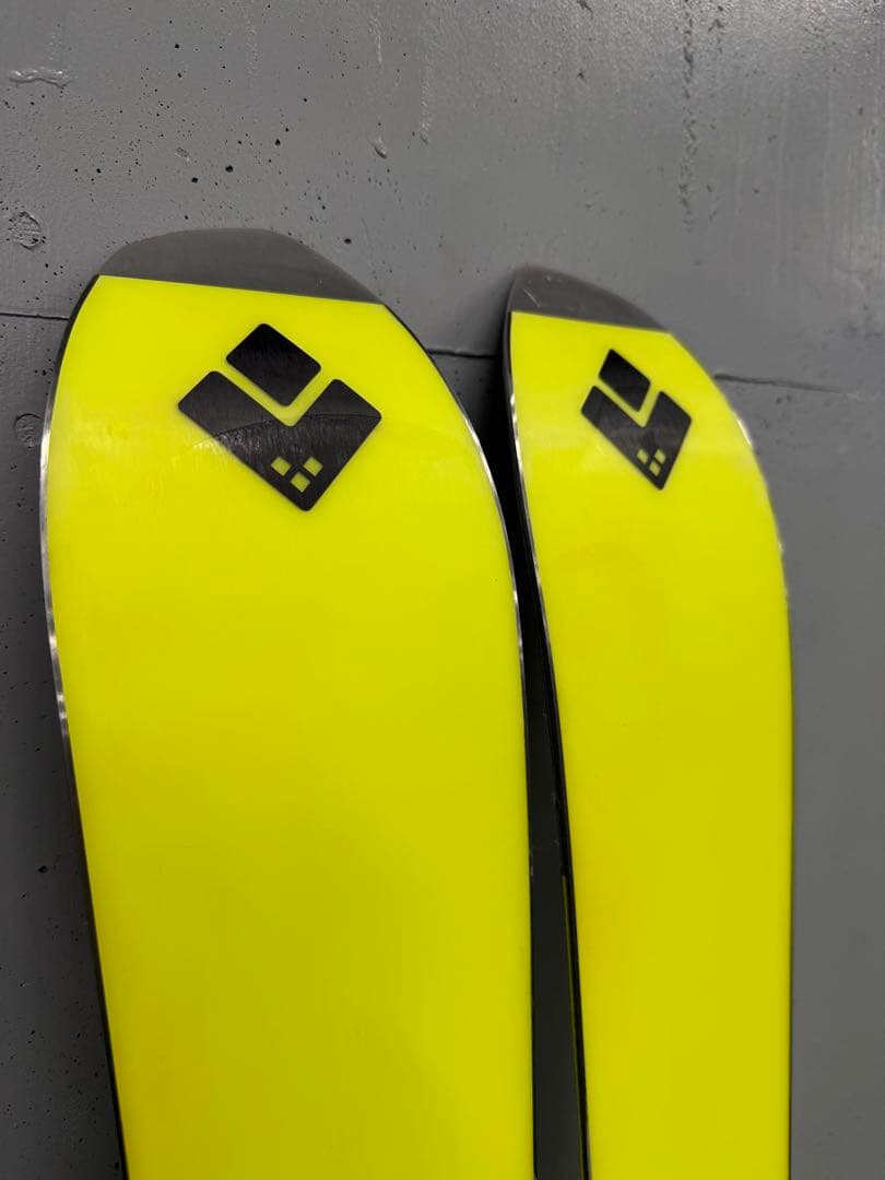 ベクターグライド　コルドバスーパーライト 180cm kingpin シール付き