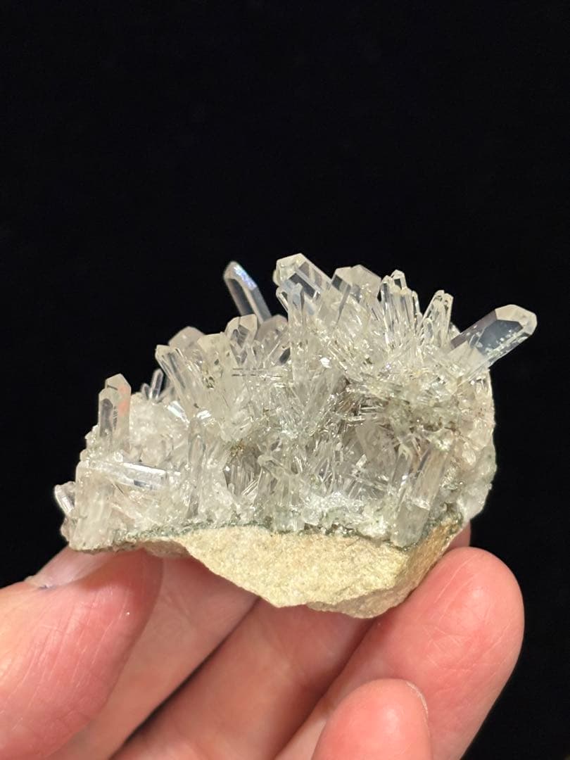コロンビア産　レムリアンクラスター　ブルーニードルクォーツ52g 虹まき散らし