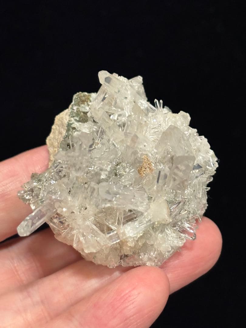 コロンビア産　レムリアンクラスター　ブルーニードルクォーツ52g 虹まき散らし