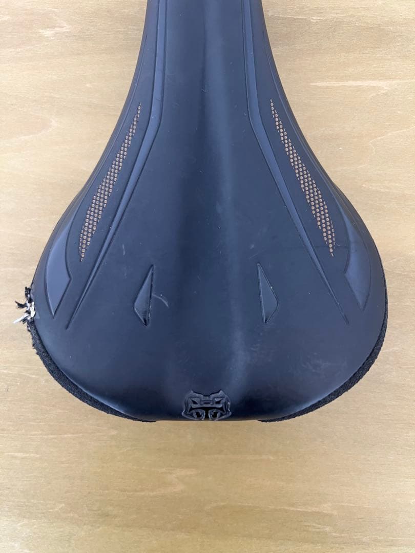 パーツ WTB SL8 Carbon Saddle 127 x 263