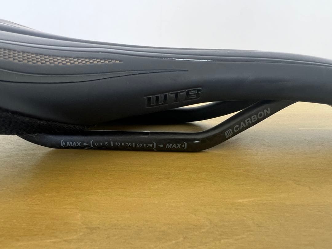 パーツ WTB SL8 Carbon Saddle 127 x 263