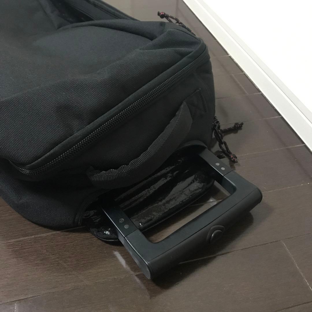 バートン　スノーボードバッグ　トラベルバッグ　キャスター付き