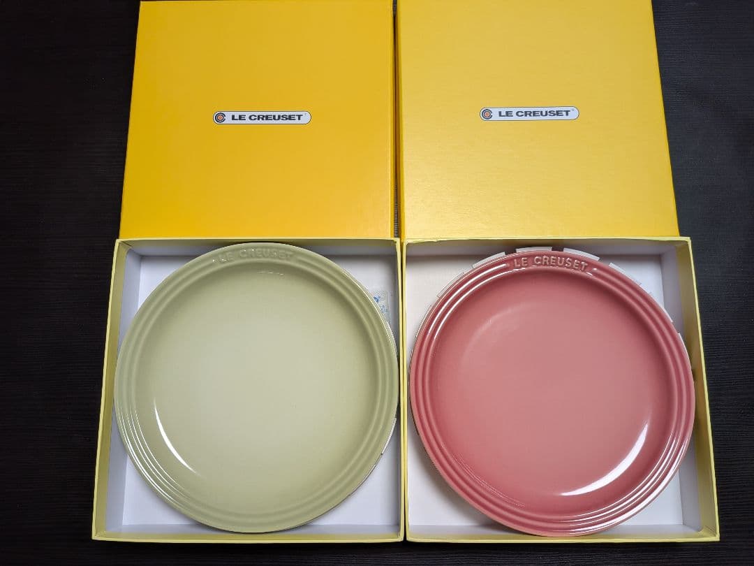 LE CREUSET 皿 2枚セット ワサビ・ローズ