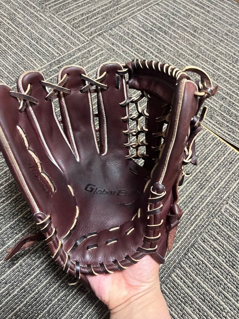Mizuno Global Elite 右投げグローブ