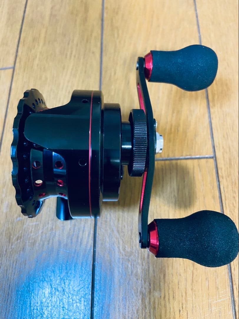 中古 FUN TOOL 黒王 右 筏リール チヌ