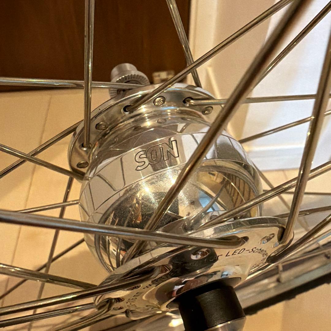 SON ダイナモ　VELOCITY atlas700C 完組 リムブレーキ