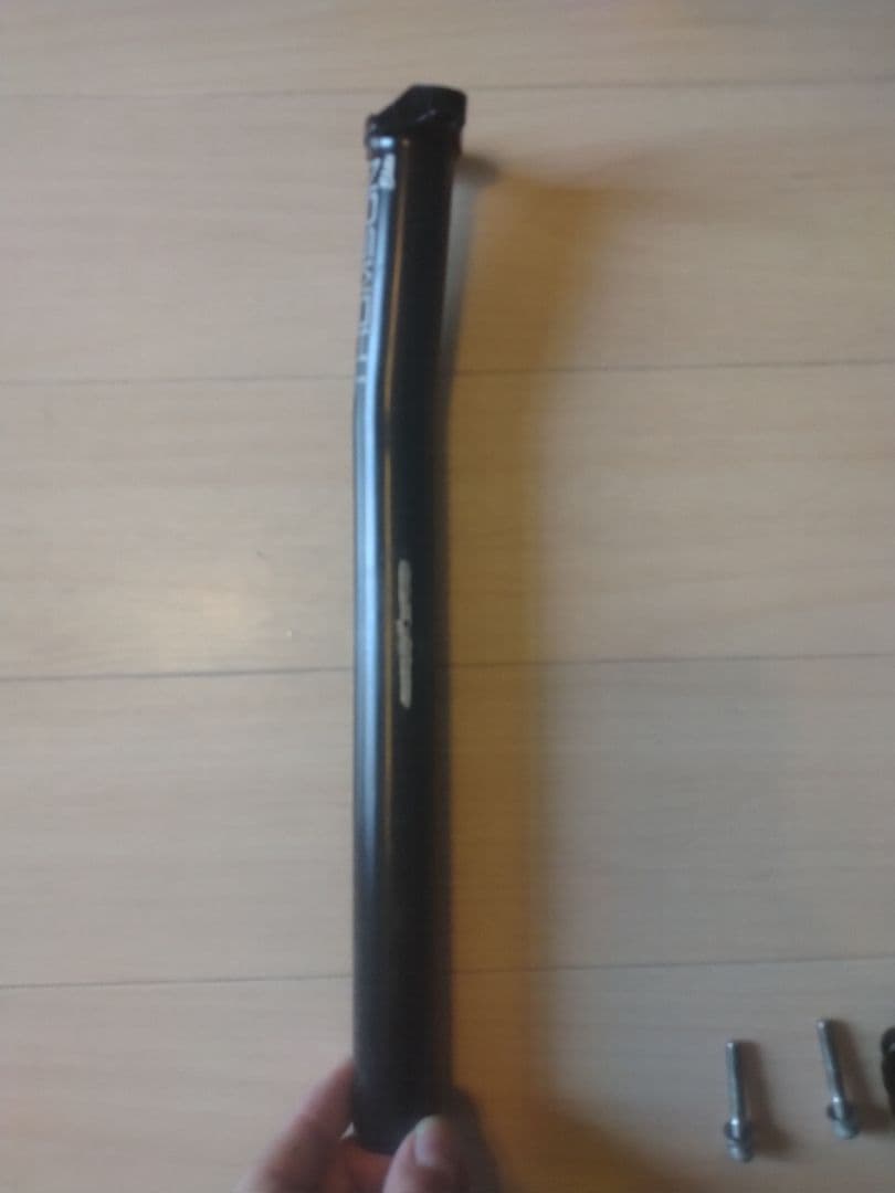 THOMSON シートポスト ブラック　27.2Φ