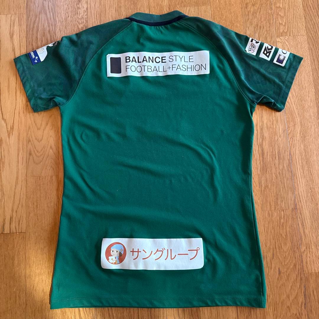 青森山田 サッカー スポンサー付きトレーニングウェア　Mサイズ