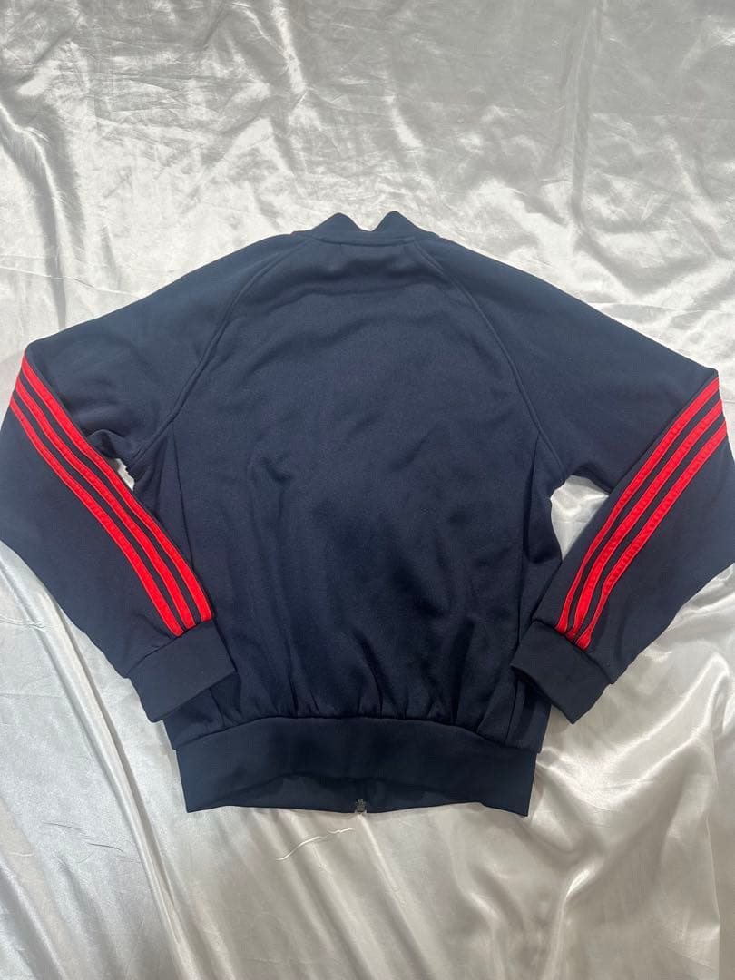 adidas SST ヨンス着用　 トラックジャケット ジャージ 刺繍ロゴ