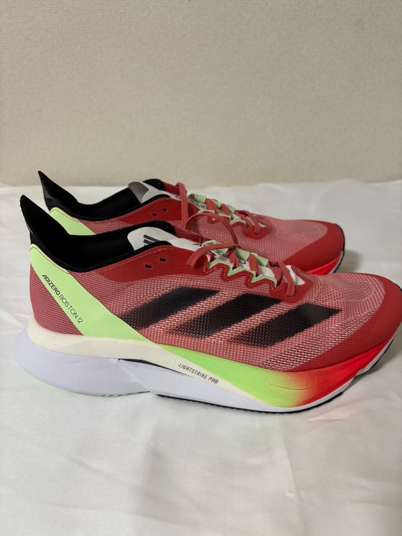 adidas　アディゼロボストン12 26センチ　美品