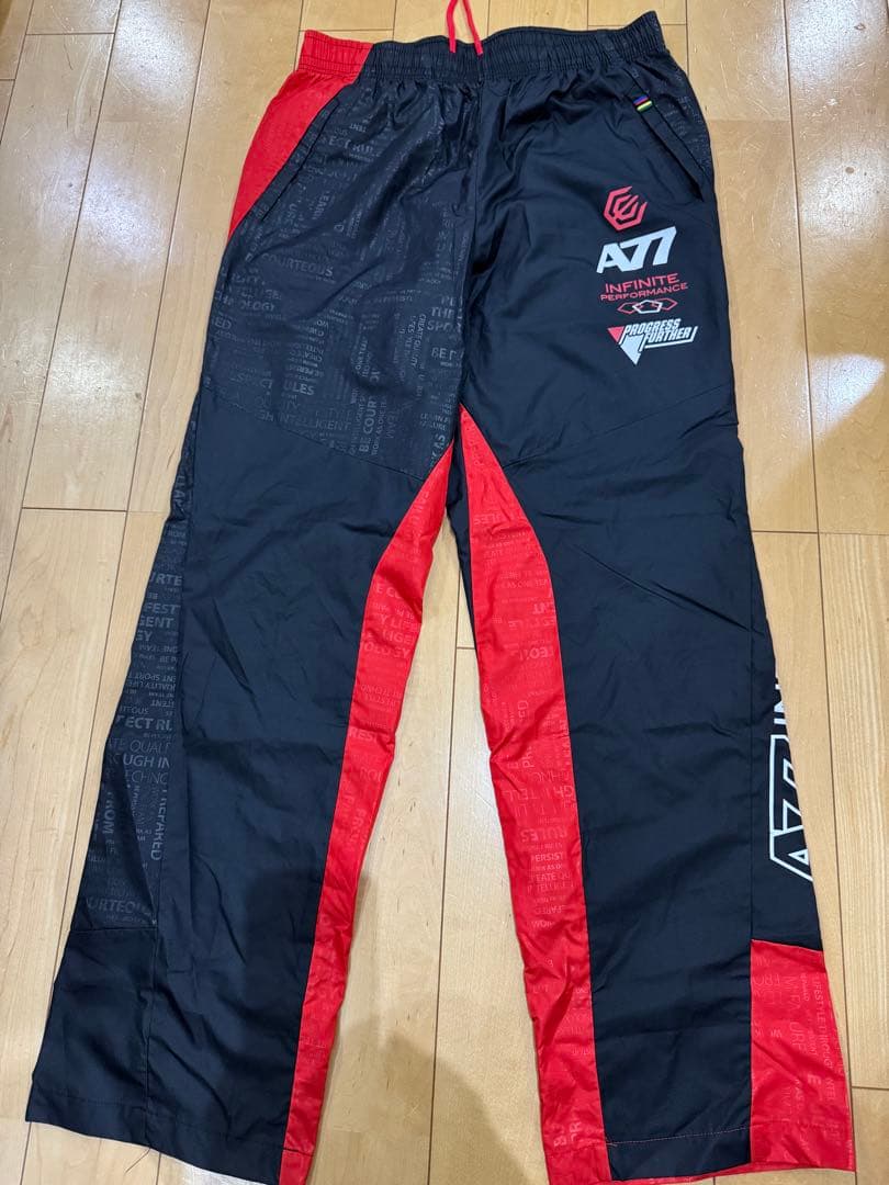 asics AT7 ウィンドブレーカー 上下セット Lサイズ 黒/赤