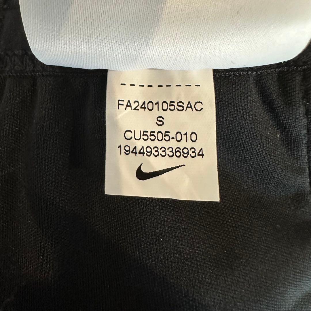 NIKE フェノム エリート