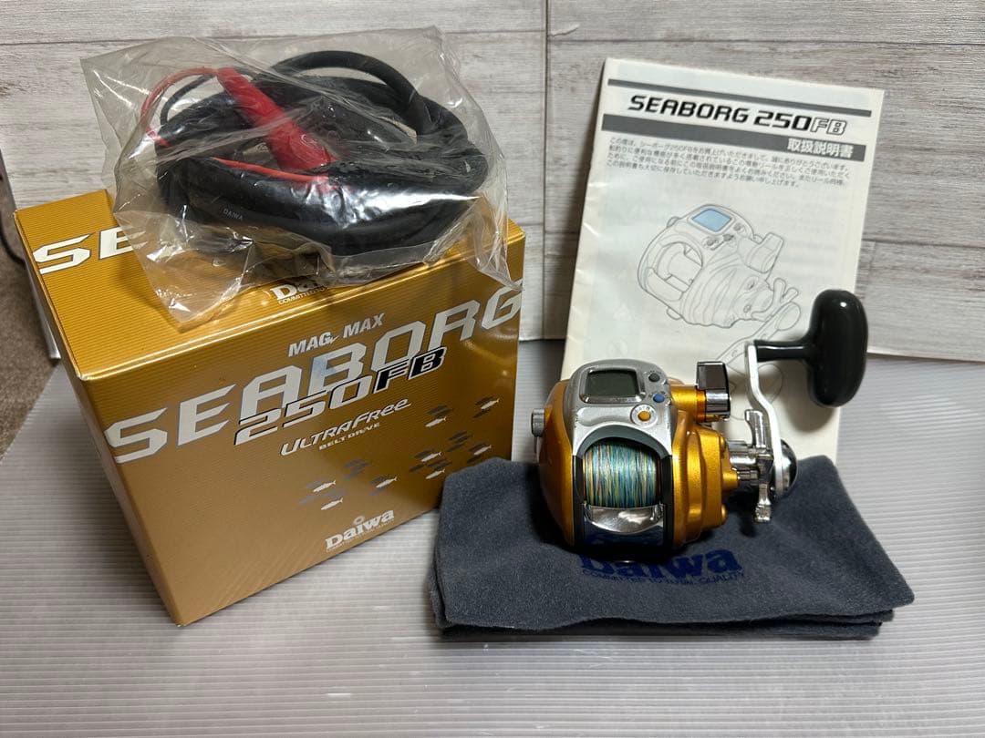 Daiwa SEABORG 250FB 電動リール オレンジ　ジャンク