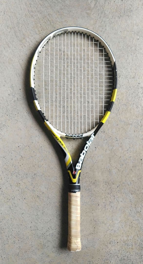 【Babolat】 Aero Pro 　バボラエアロプロ　テニスラケット　硬式