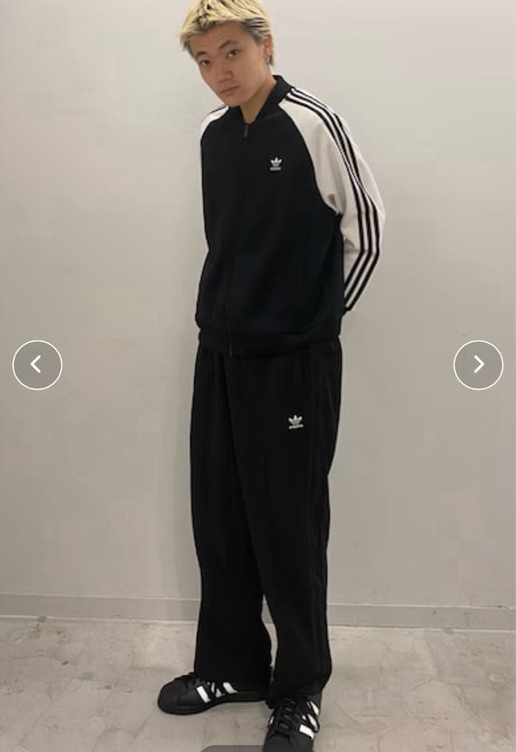 adidas クラシックス オーバーサイズ SST トラックパンツ