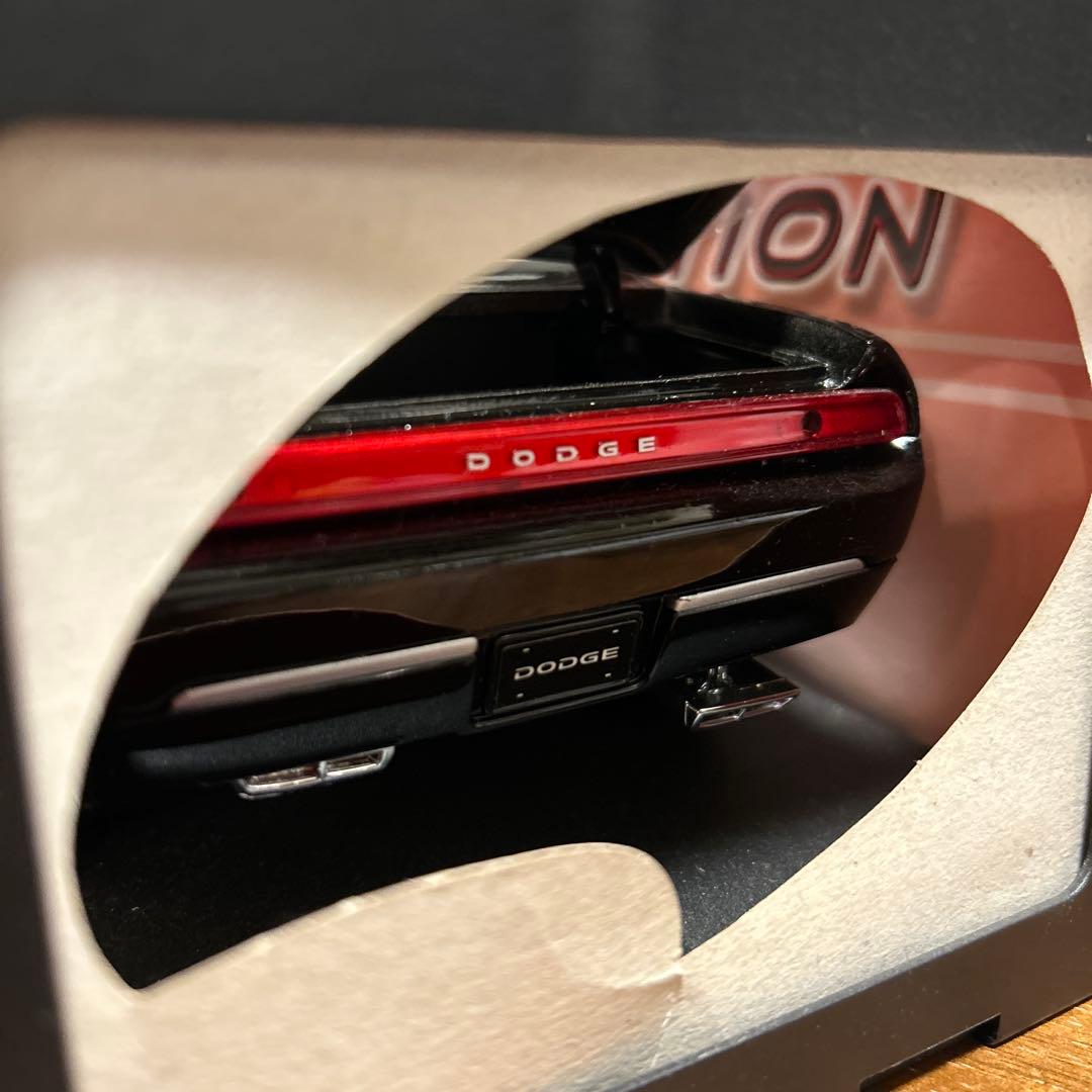 Maisto 2006 Dodge Challenger ブラック 1/18
