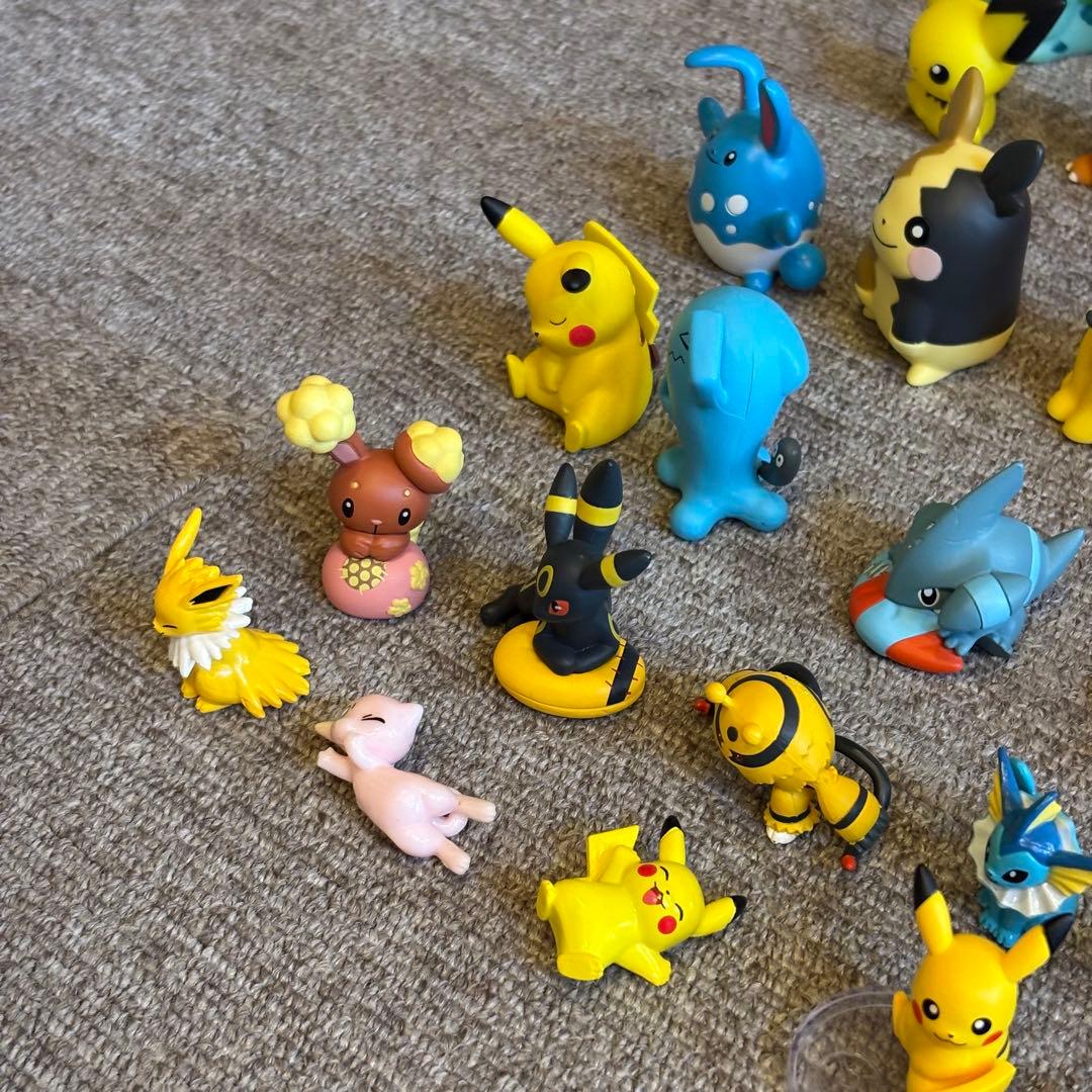 ポケモン　指人形　フィギュア　まとめ売り　セット売り 御三家　ピカチュウ　60点