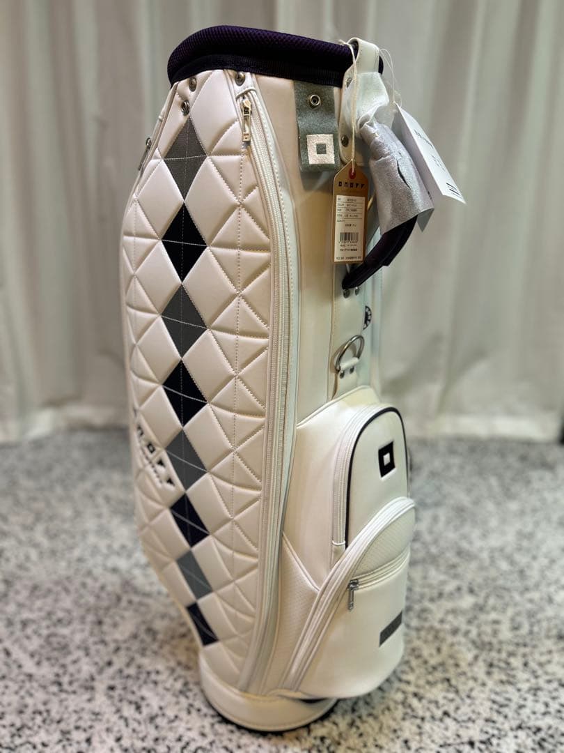 【しおこさん専用】新品 ONOFF Caddie Bag OB7925