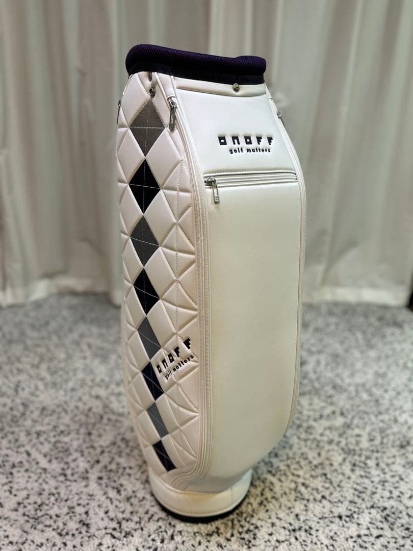 【しおこさん専用】新品 ONOFF Caddie Bag OB7925