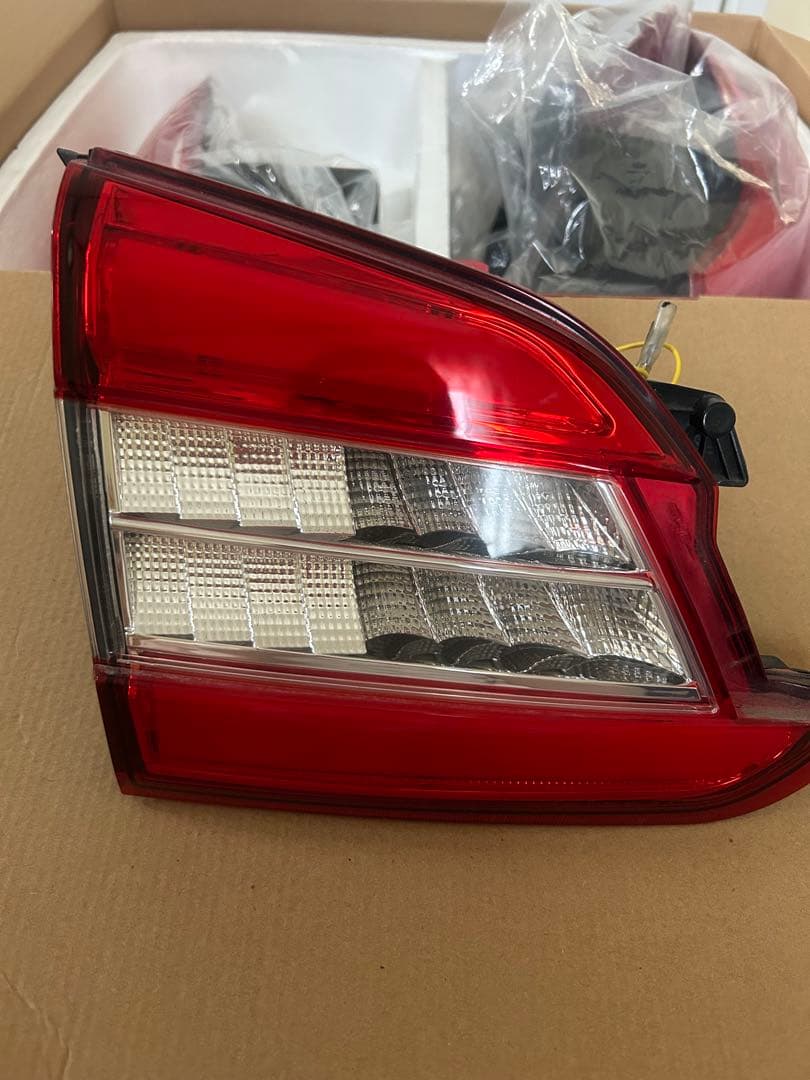 アクセサリー Valenti Jewel LED Tail Lamp Revo