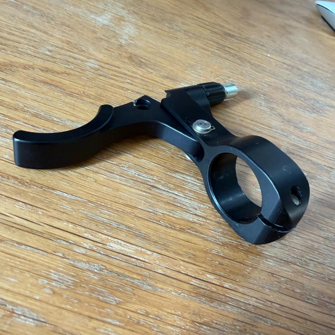 [未使用 新品 ] PAUL E-LEVER ブラック　右