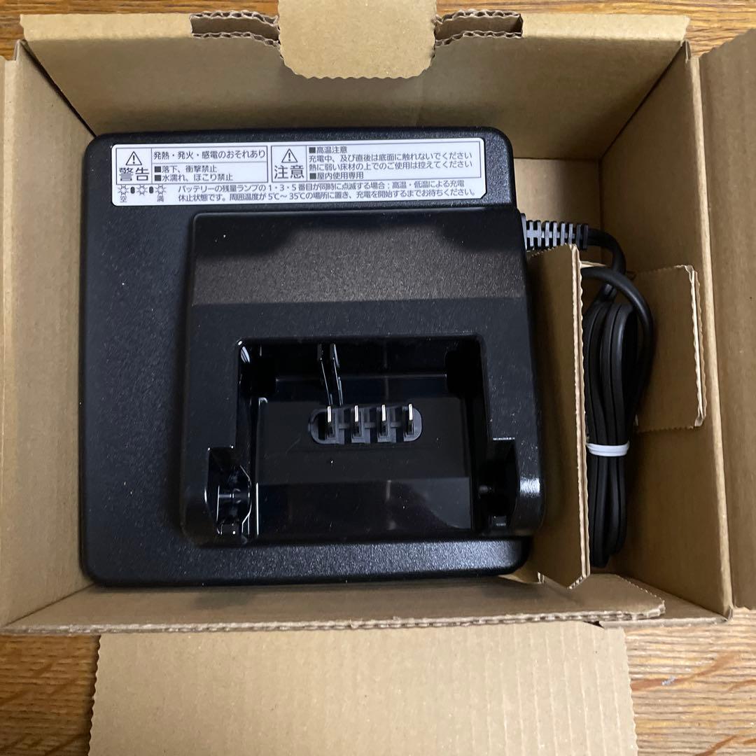 Panasonic 電動自転車用充電器 NKJ075Z12