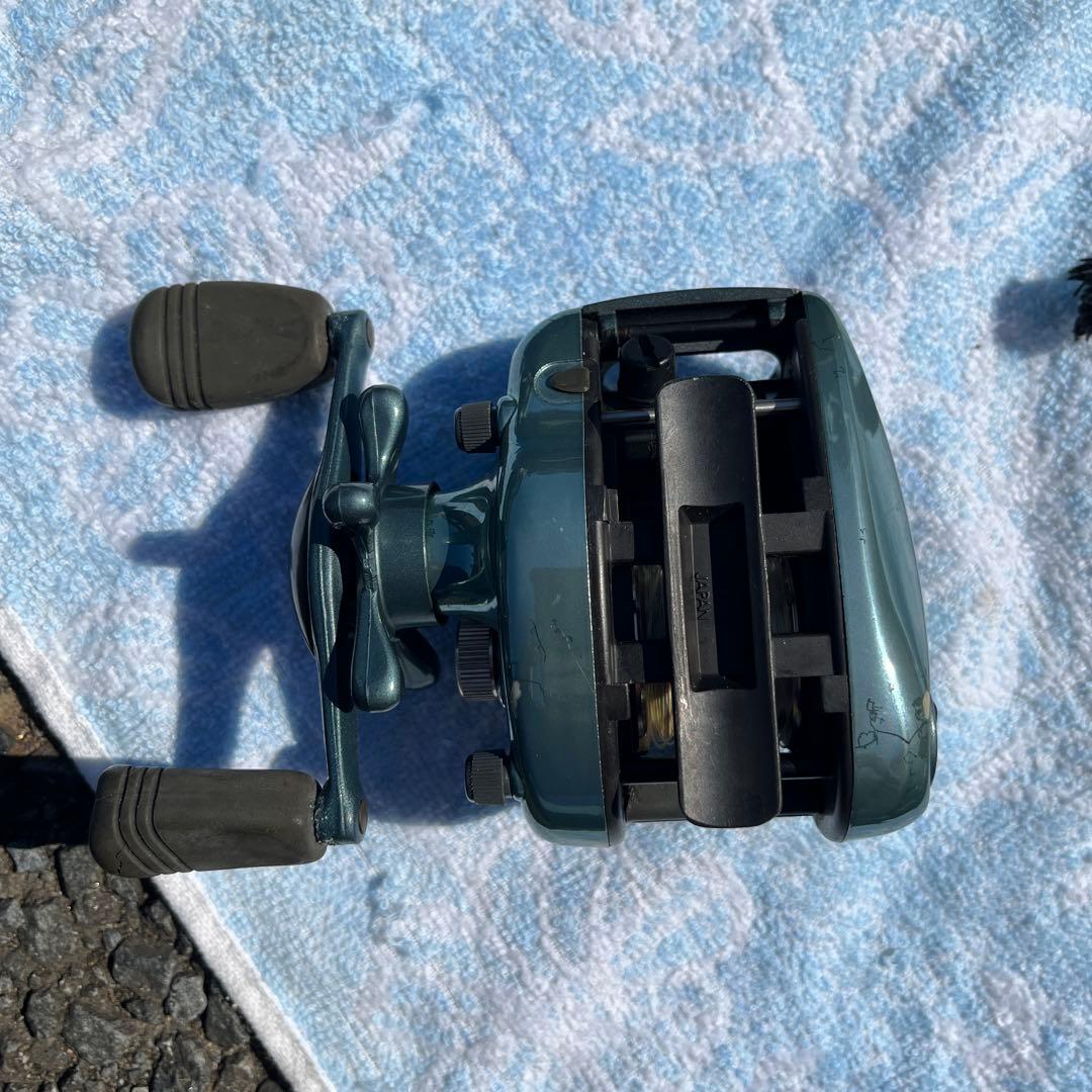 リール TEAM DAIWA S 105Hi
