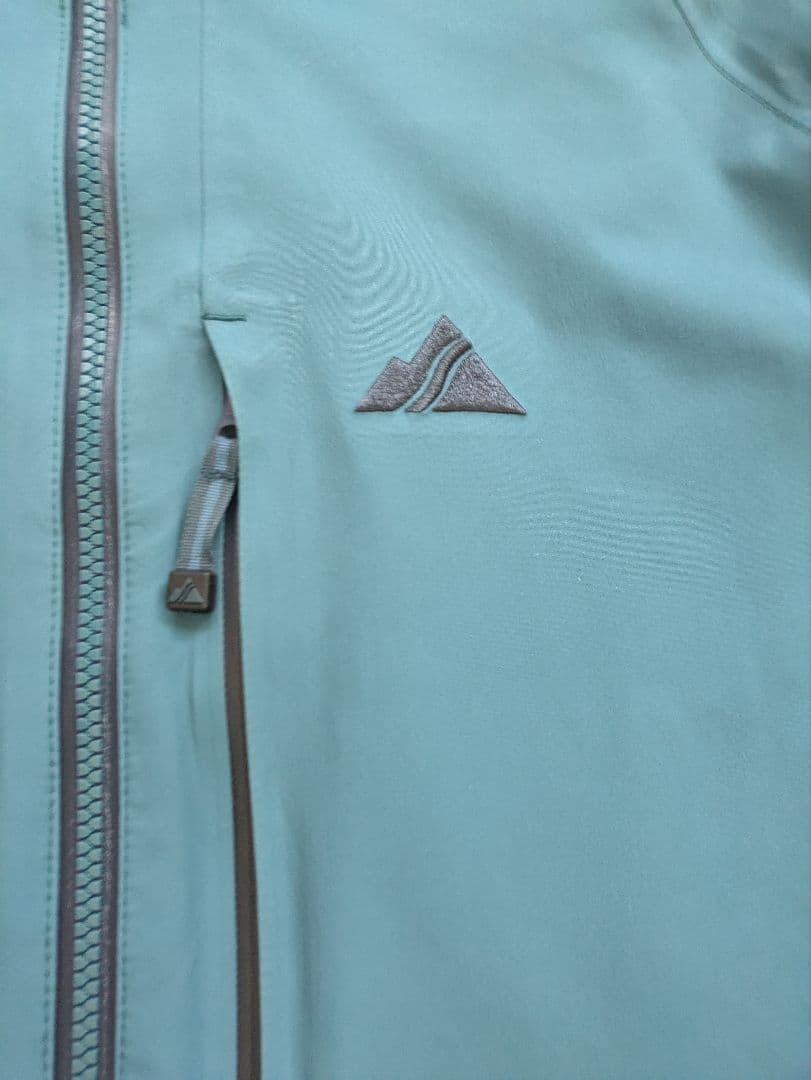 スノーウェア Strafe Nomad jacket & bib pants