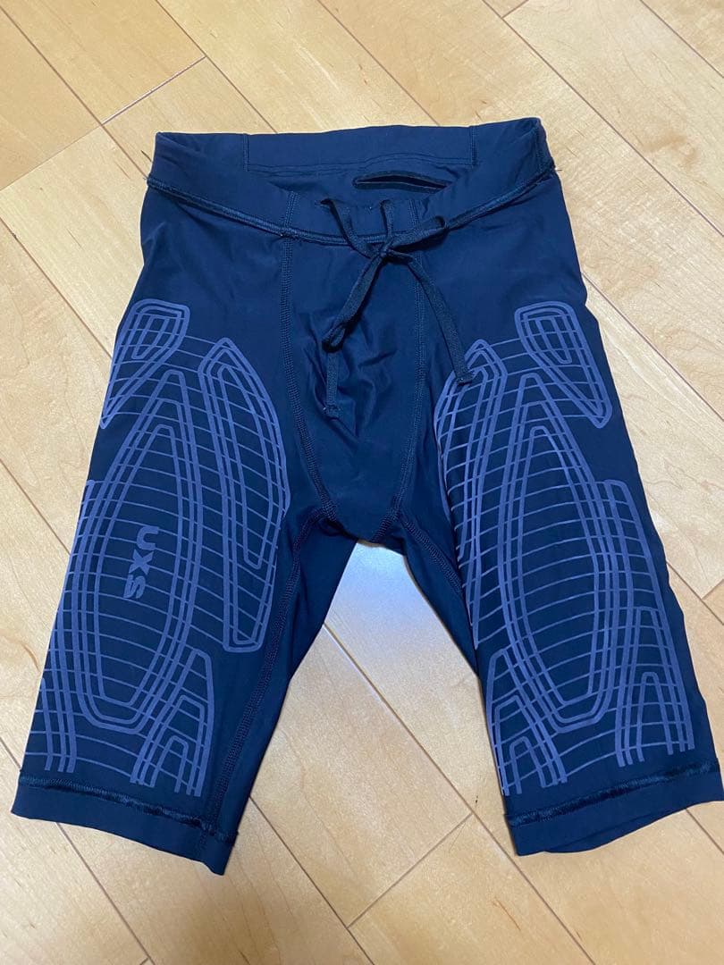 2XU MCSメンズランコンプショーツ（Sサイズ）