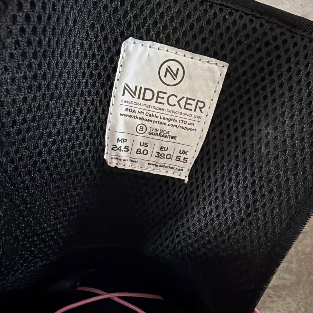 ナイデッカー　スノーボードブーツ　24.5 NIDECKER