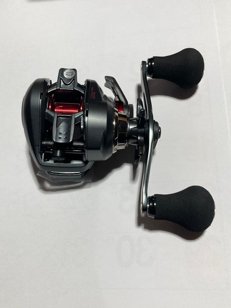 ☆新品　シマノ 25 炎月 エンゲツ CT 150PG (右ハンドル)