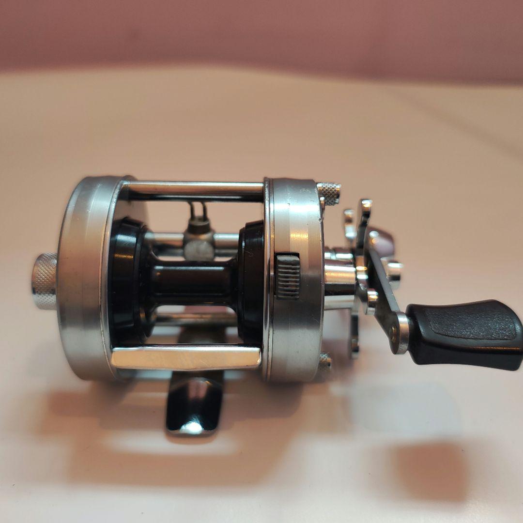 ABU Ambassadeur 2500CI ベイトリール