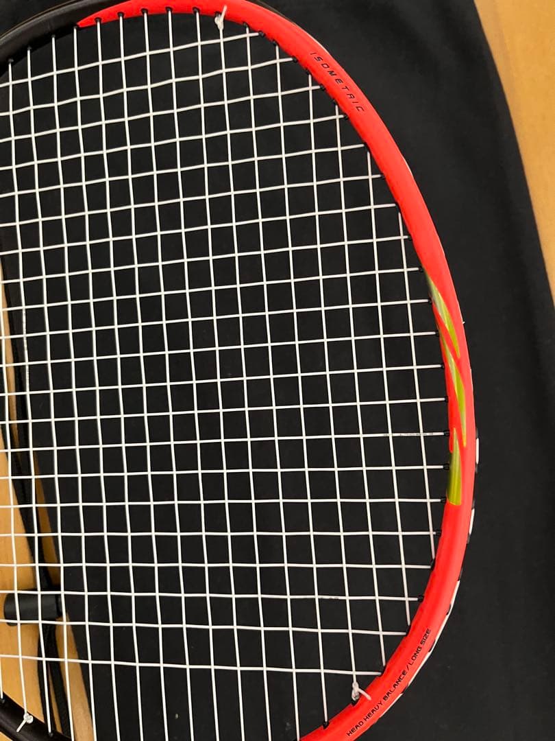 YONEX アストロクス77 4UG5 シャインレッド