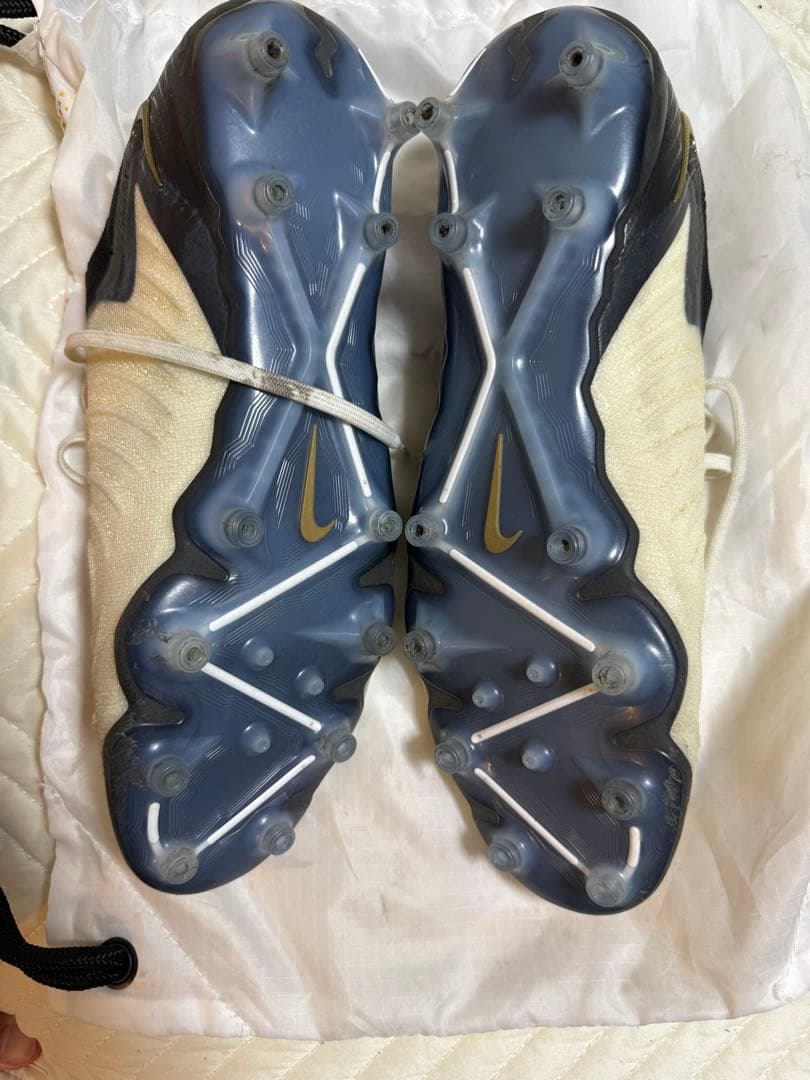 【美品】NIKE ファントムgx2 AG 27cm
