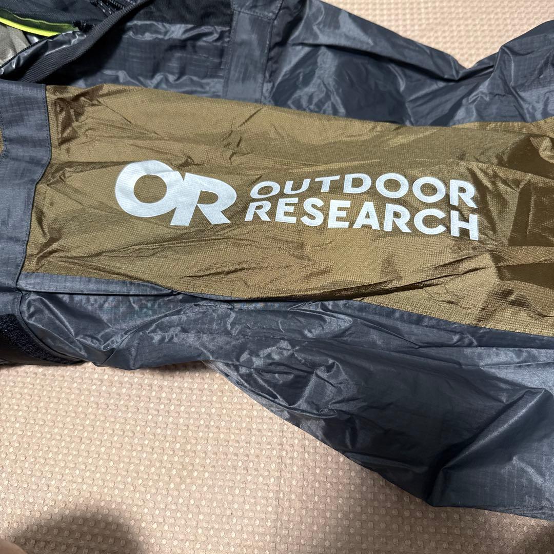 アウトドアリサーチ　ヘリウムビビィ　コヨーテ　美品