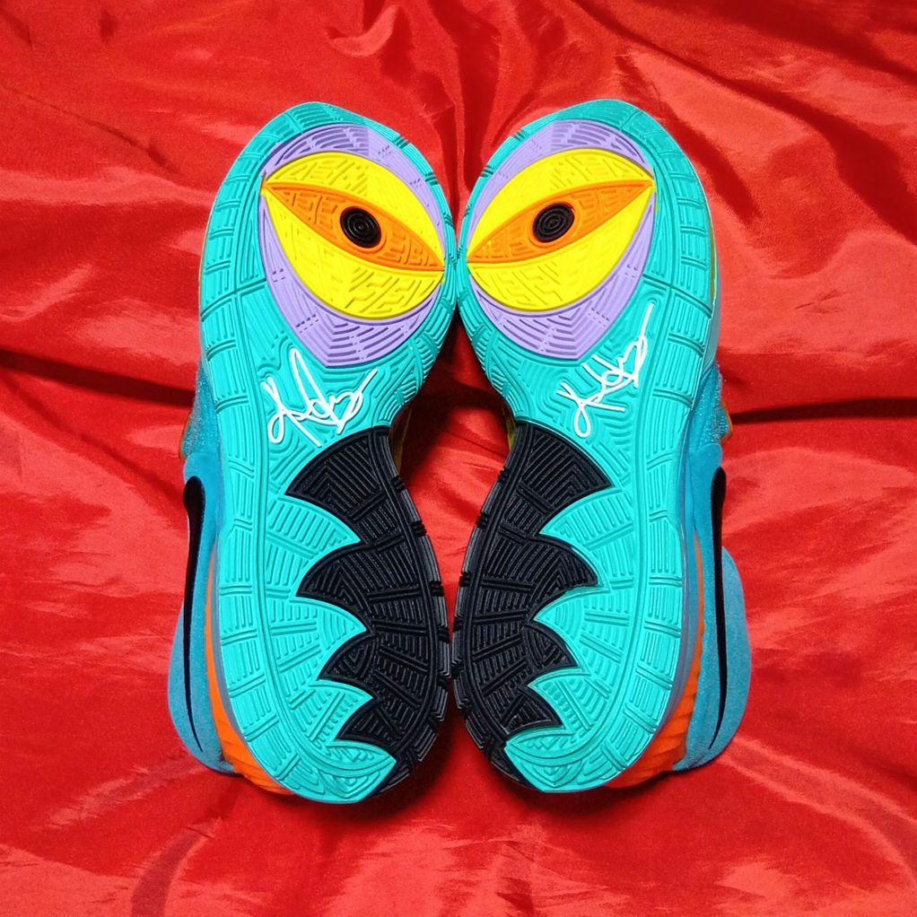 【新品未使用】NIKE カイリー6 バスケシューズ