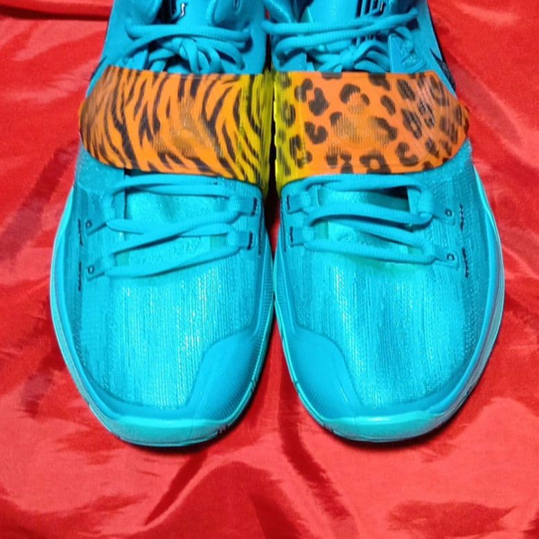 【新品未使用】NIKE カイリー6 バスケシューズ