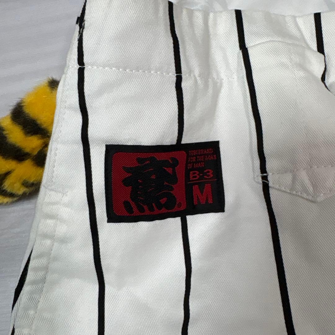 阪神タイガース ユニフォーム Mサイズ　ニッカ