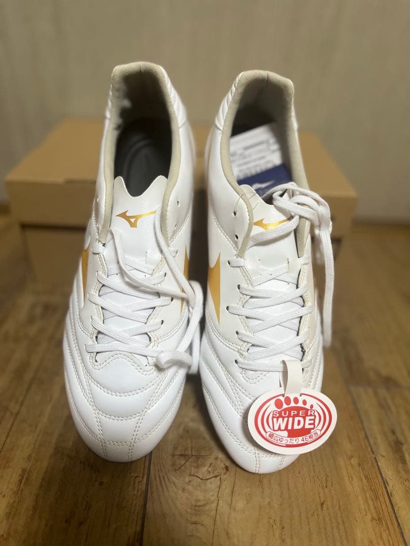 Mizuno サッカーシューズ スパイク ホワイト/ゴールド