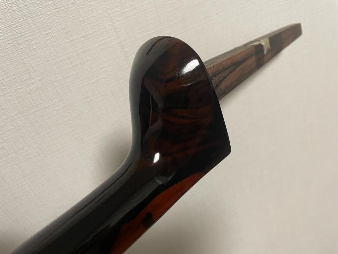 沖縄　三線（さんしん）～黒木の棹・本皮一枚張り