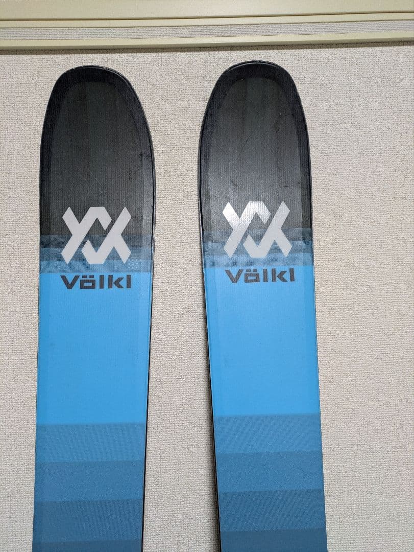 Völkl Blaze 106 スキー板 179 cm