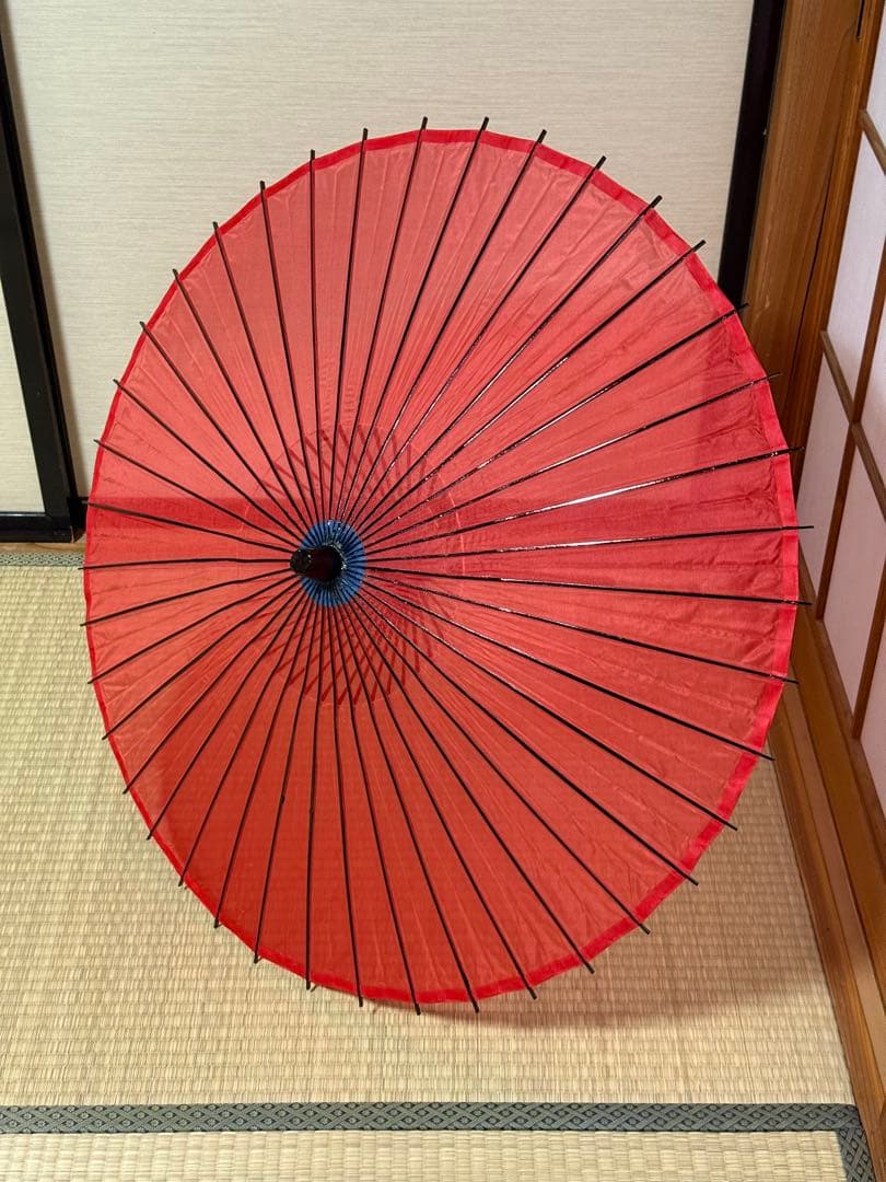 蛇の目傘　番傘　絹　シルク　赤　和傘　傘　二段継　舞踊　大衆演劇　着物　撮影