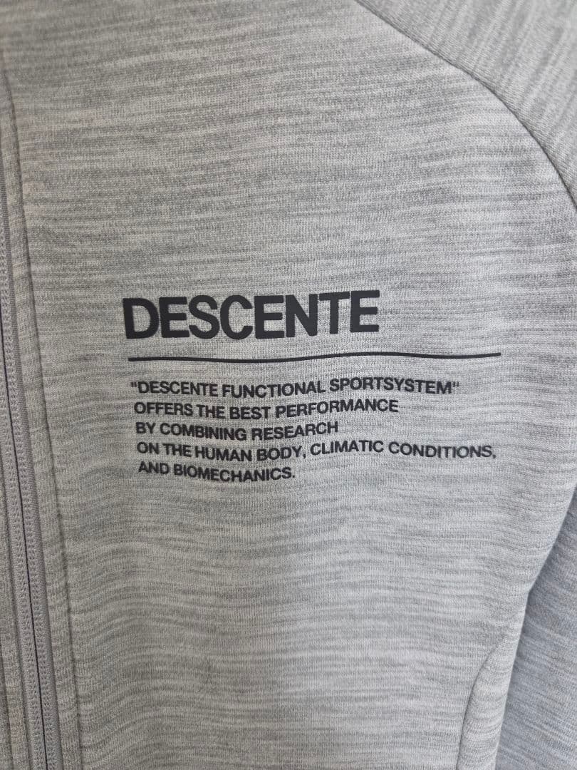 DESCENTE グレー ジャージ上下