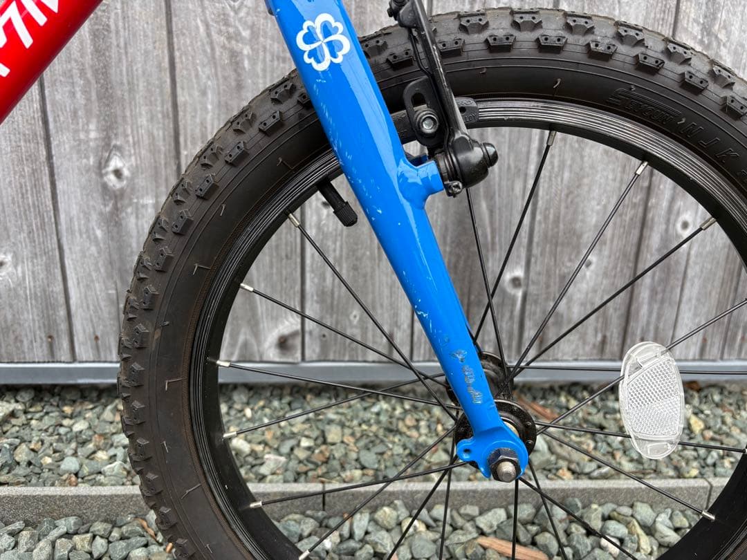 ヨツバサイクル18インチ 赤