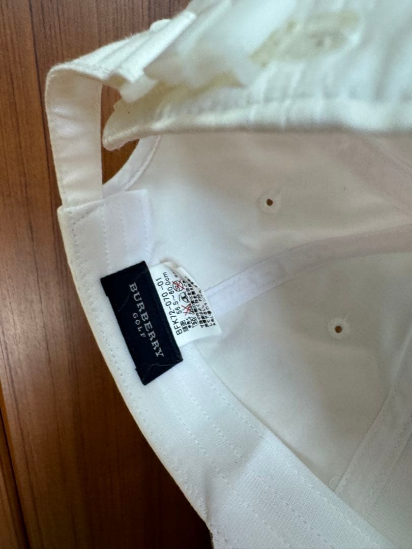 BURBERRY ホワイト キャップ 調整可能