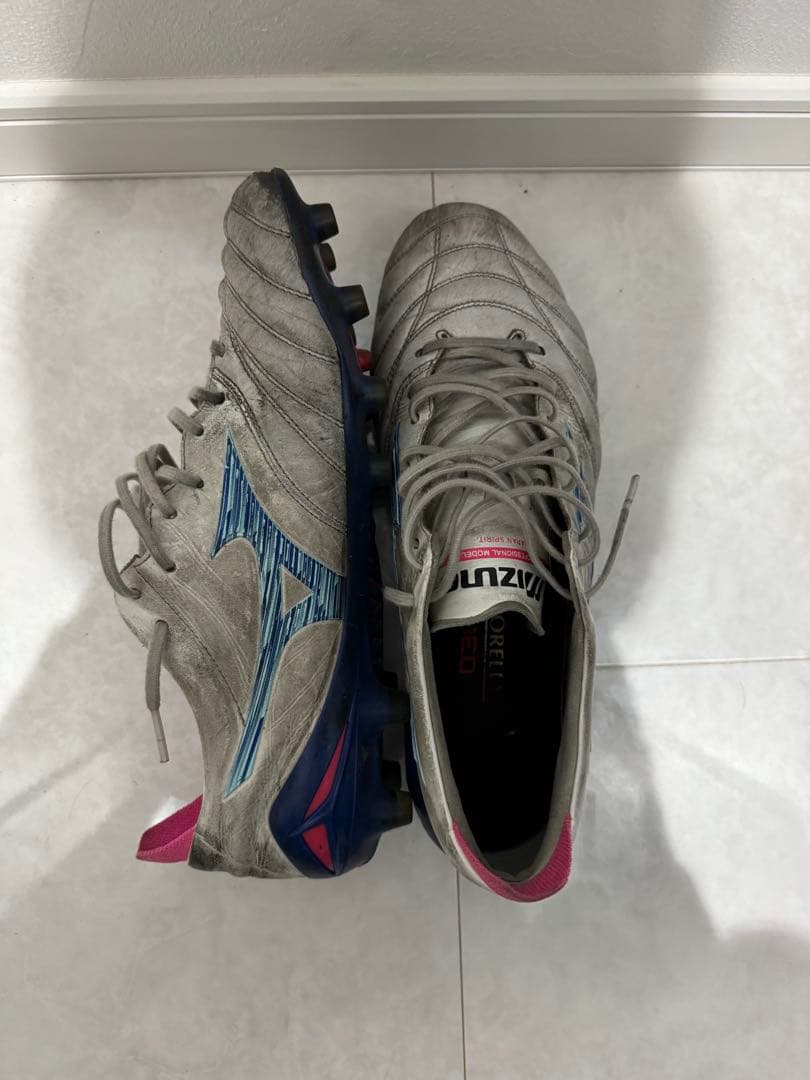 Mizuno サッカーシューズ・スパイク グレー/ブルー/ピンク