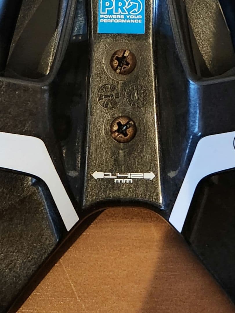 シマノ　PRO　プロ　FALCON　ファルコン　サドル